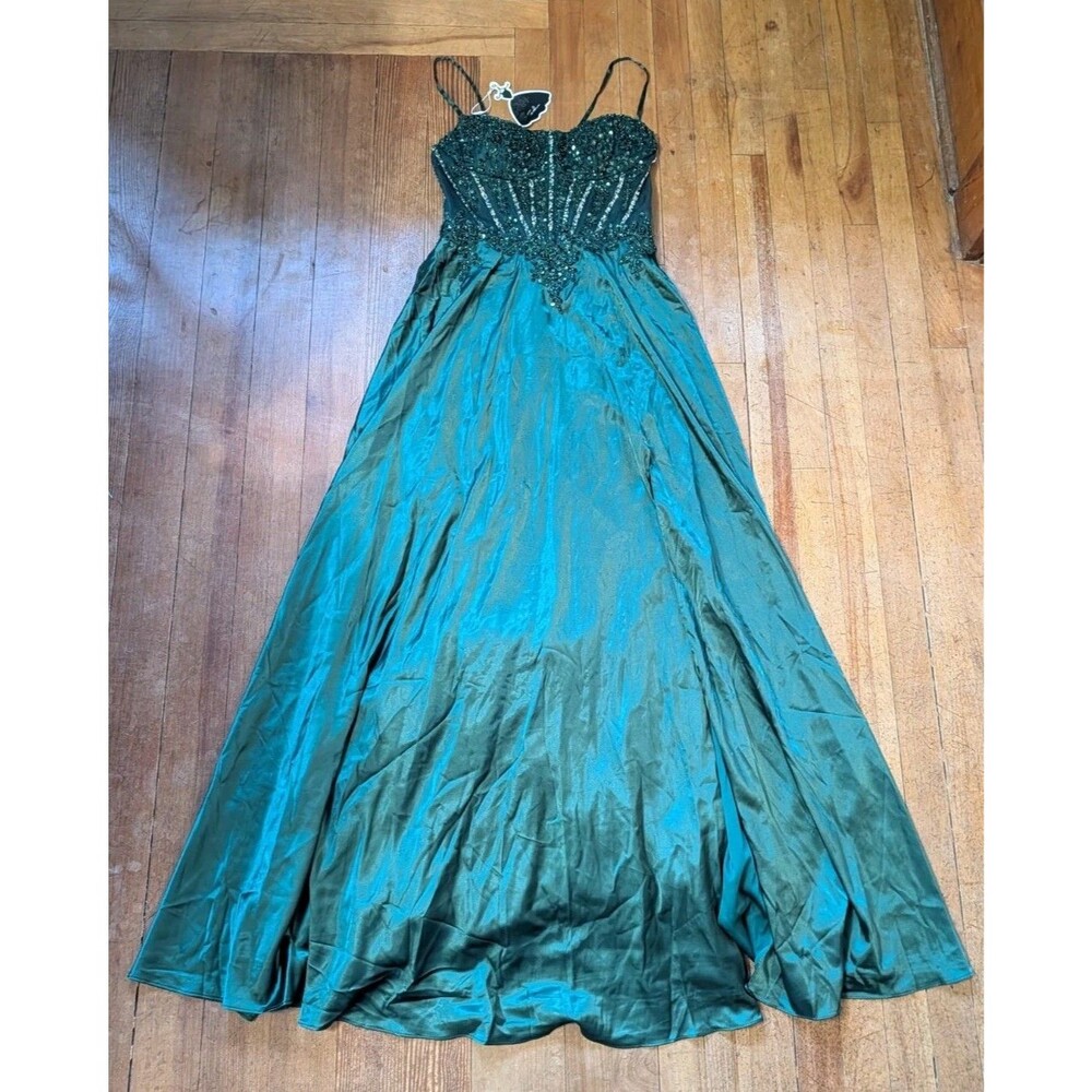 Women's Satin Sweetheart Ball Gown with Basque Waist Emerald Green Prom Dress 6